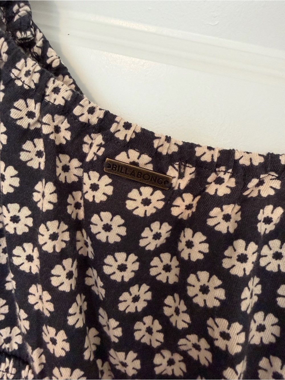 Billabong Black Crean Flower Puff-Sleeve Scoop-neck Crop Top Size L - Picture 5 of 8